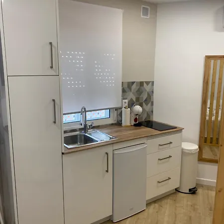 Coqueto Mini Piso / Estudio/ 20 Metros / Playa / Wifi *